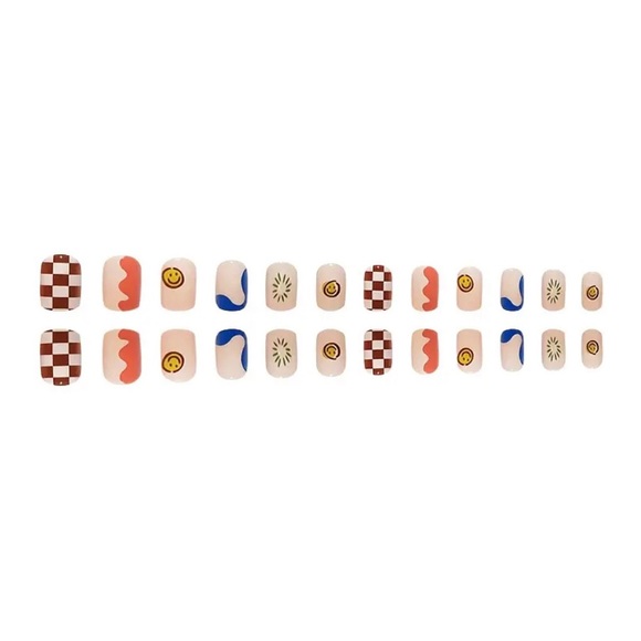 Press On Nails / Nail Art / Trending! (Nail Glue Included!) - Picture 3 of 7